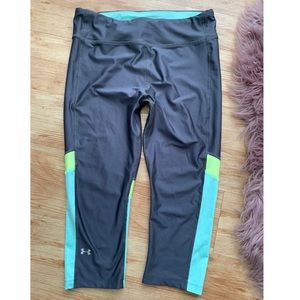Under Armour cropped skinny legging Sz L